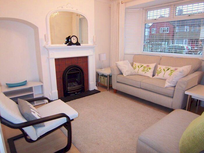 3 Bedroom Semi-Detached House To Rent In Pembury Avenue, Worcester Park, KT4