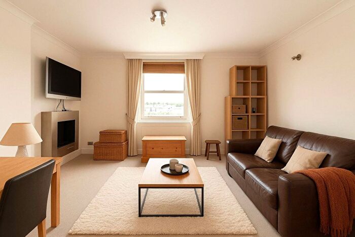 1 Bedroom Flat To Rent In B Westbourne Terrace, London, W2