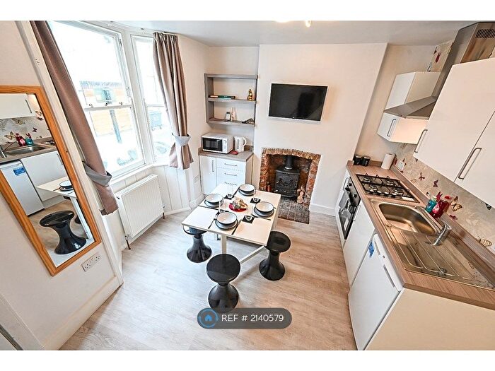 2 Bedroom Terraced House To Rent In Castle Street, Brighton, BN1
