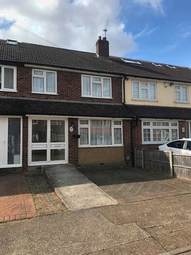 3 Bedroom Terraced House To Rent In Frinton Road, RM5