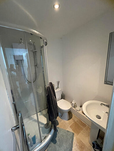 1 Bedroom Flat To Rent In Hyde Park Road, Hyde Park, Leeds, LS6