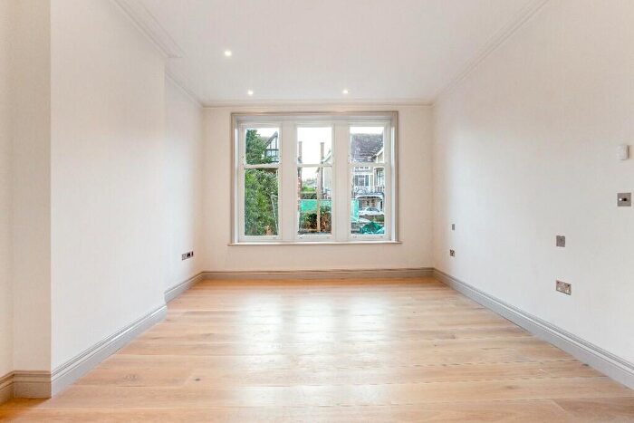 2 Bedroom Flat To Rent In Bardwell Road, Oxford, Oxfordshire, OX2