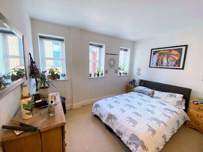 1 Bedroom Apartment To Rent In London Road, Kingston Upon Thames, Surrey, KT2