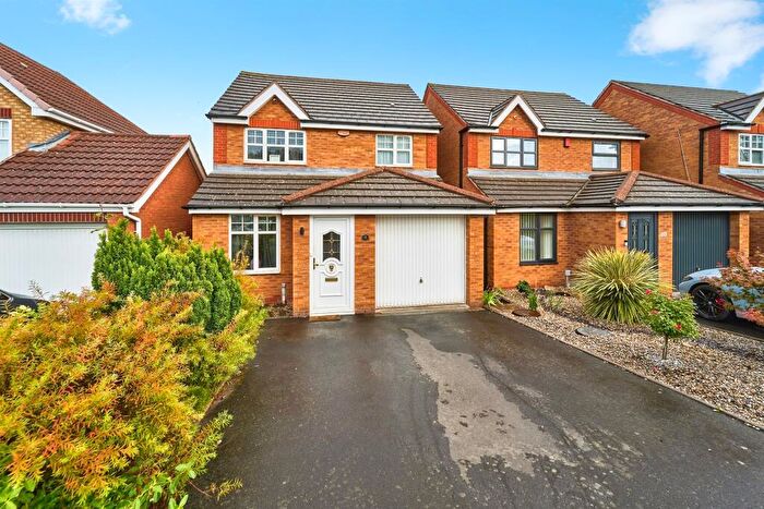 3 Bedroom Detached House For Sale In Edwin Phillips Drive, West Bromwich, B71