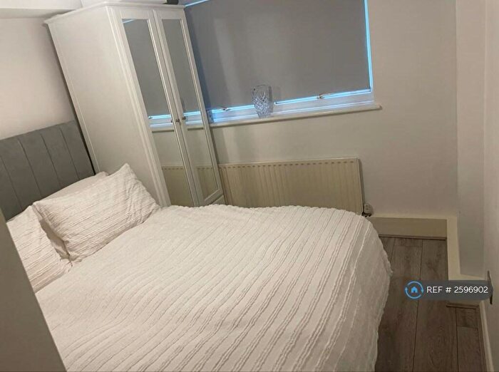 1 Bedroom Flat To Rent In Freeland Court, Sidcup, DA15