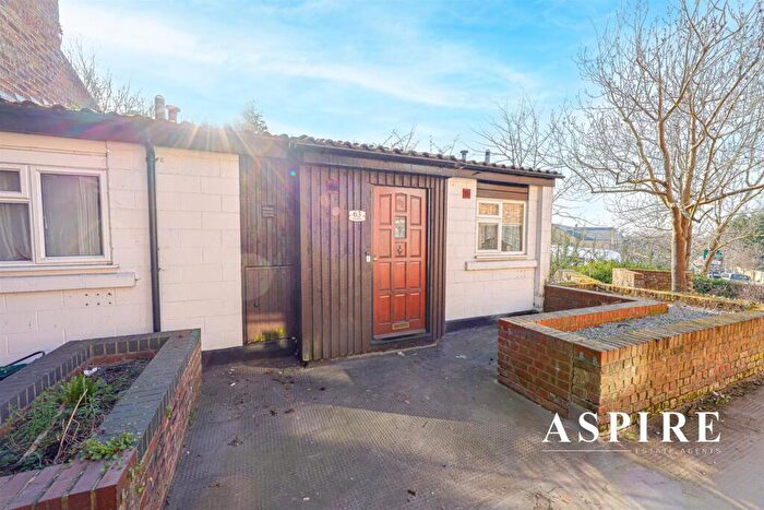 3 Bedroom End Of Terrace House For Sale In The Hyde, Langdon Hills, Basildon, SS16