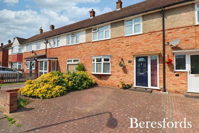3 Bedroom Terraced House For Sale In Heron Way, Upminster, RM14