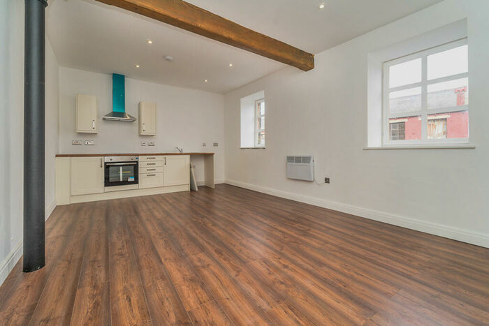 2 Bedroom Apartment To Rent In Healey Wood Road, Burnley, Lancashire, BB11