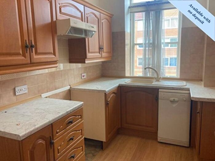 2 Bedroom Flat To Rent In St. Helens Road, Swansea, SA1