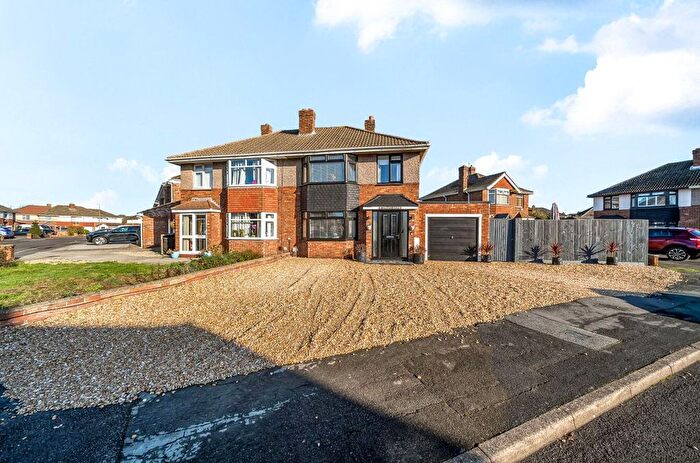 3 Bedroom Semi Detached House For Sale In Highnam Close, Stratton St Margaret, Swindon, SN3