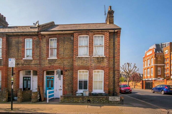 2 Bedroom Flat To Rent In Gambetta Street, Diamond Conservation Area, London SW8