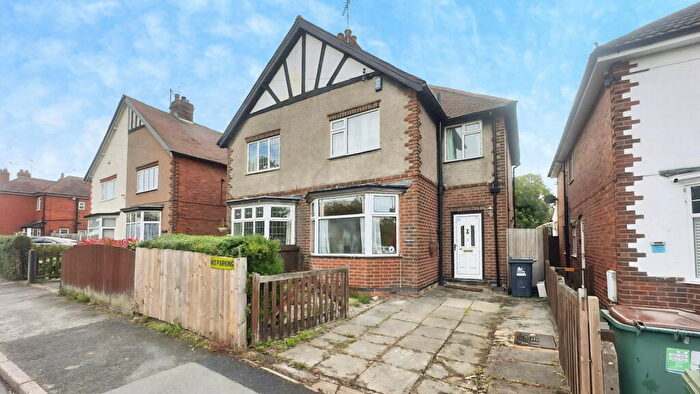 3 Bedroom Semi Detached House For Sale In Grange Street, Alfreton, DE55