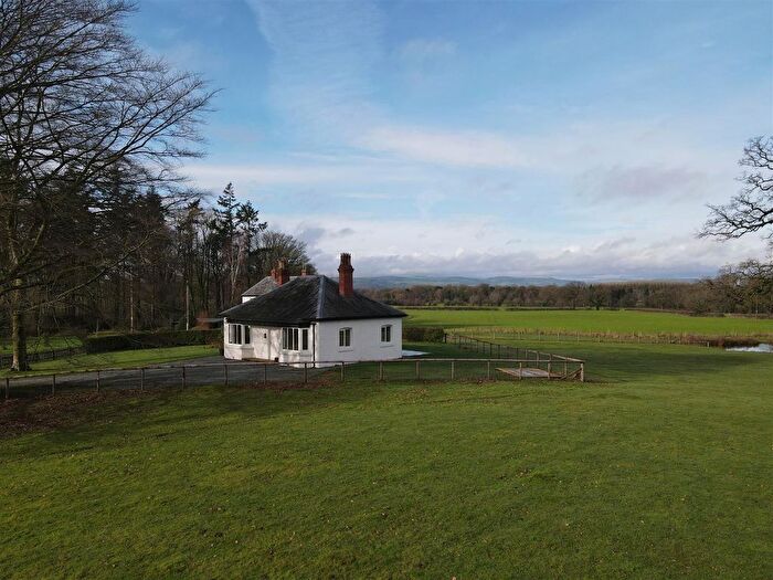 3 Bedroom Detached Bungalow To Rent In Rednal, West Felton, SY11