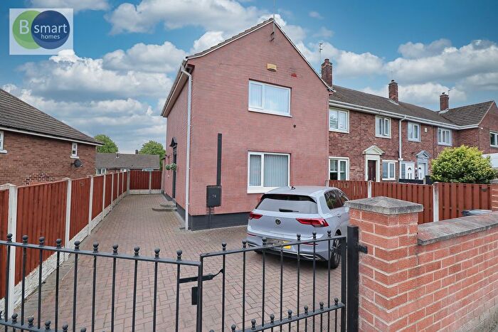 2 Bedroom Town House For Sale In St. Johns Road, Swinton, Mexborough, S64