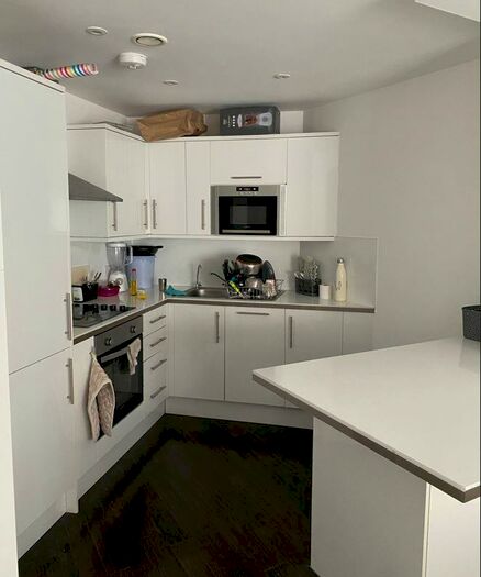 1 Bedroom Flat To Rent In Claremont Avenue, New Malden, London, KT3