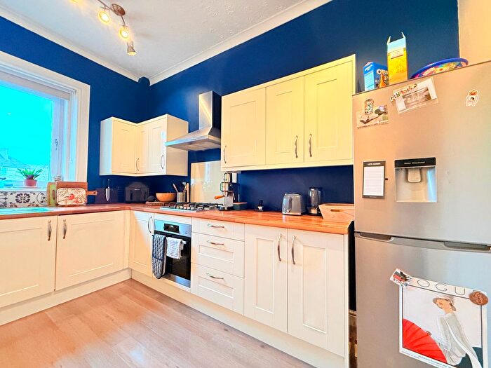 2 Bedroom Flat For Sale In Exeter Street, Coatbridge, ML5