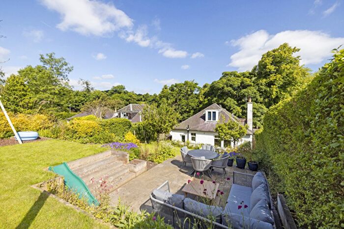 4 Bedroom Link Detached House For Sale In Greenbank Drive, Greenbank, Edinburgh, EH10