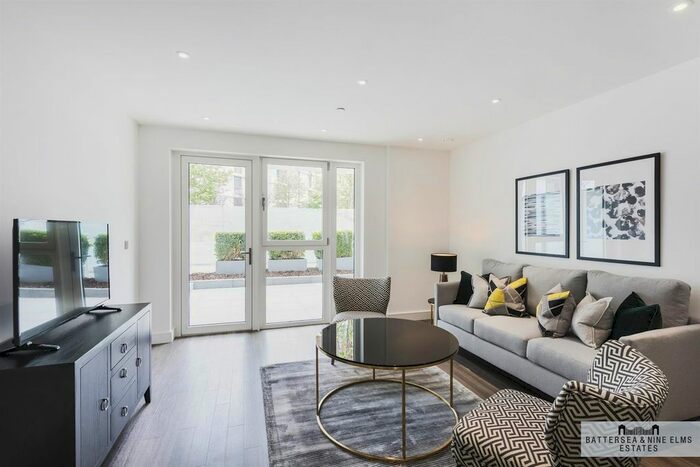 2 Bedroom Flat To Rent In Wandsworth Road, London, SW8