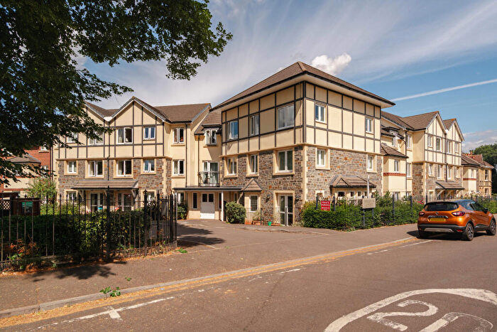 1 Bedroom Flat For Sale In William Court, Overnhill Road, Downend, BS16