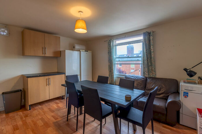 6 Bedroom Flat To Rent In Second Floor, Willoughby, Augusta Place, Leamington Spa, CV32