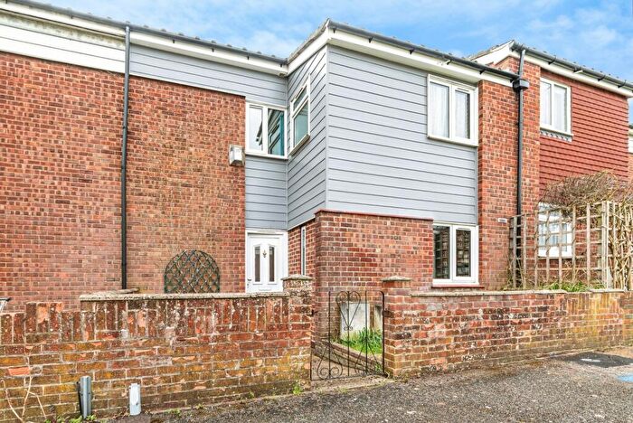 3 Bedroom Terraced House For Sale In Orkney Close, Basingstoke, Hampshire, RG24