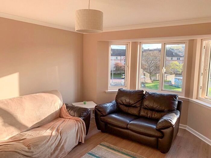 2 Bedroom Flat To Rent In Northfield Broadway, Northfield, Edinburgh, EH8