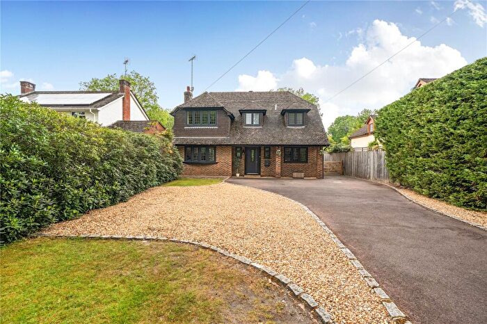 4 Bedroom Detached House For Sale In Finchampstead Road, Finchampstead, Wokingham, Berkshire, RG40