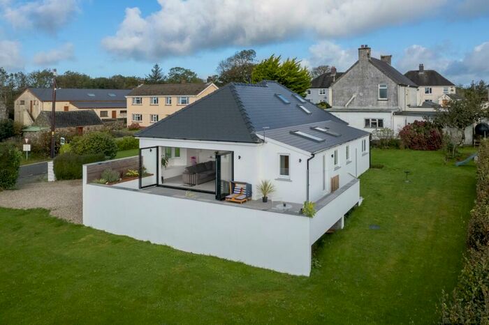 4 Bedroom Detached Bungalow For Sale In Llawhaden, Narberth, SA67