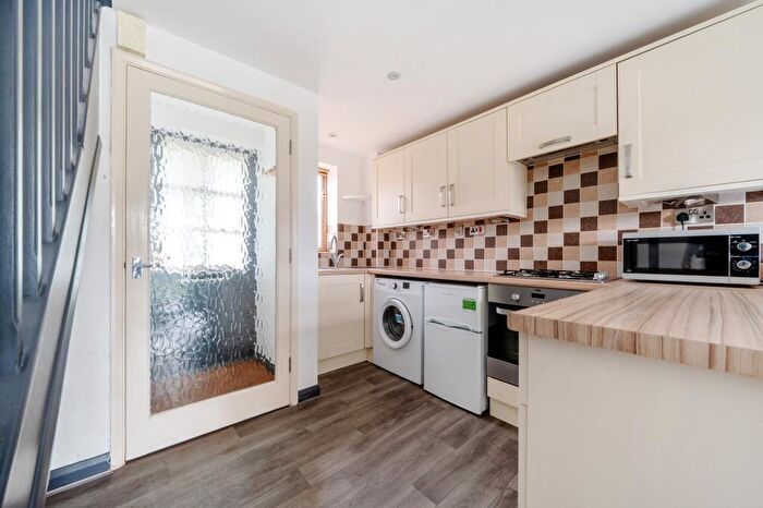 1 Bedroom Semi-Detached House To Rent In Spruce Drive, Bicester, OX26