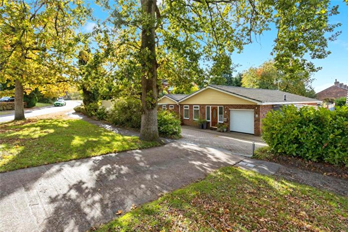 3 Bedroom Bungalow For Sale In Blackwater Lane, Crawley, West Sussex, RH10