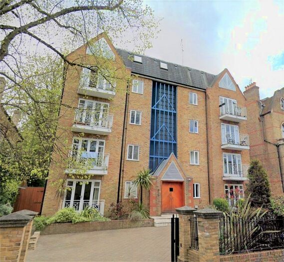 2 Bedroom Flat To Rent In Crescent Road, London, N8