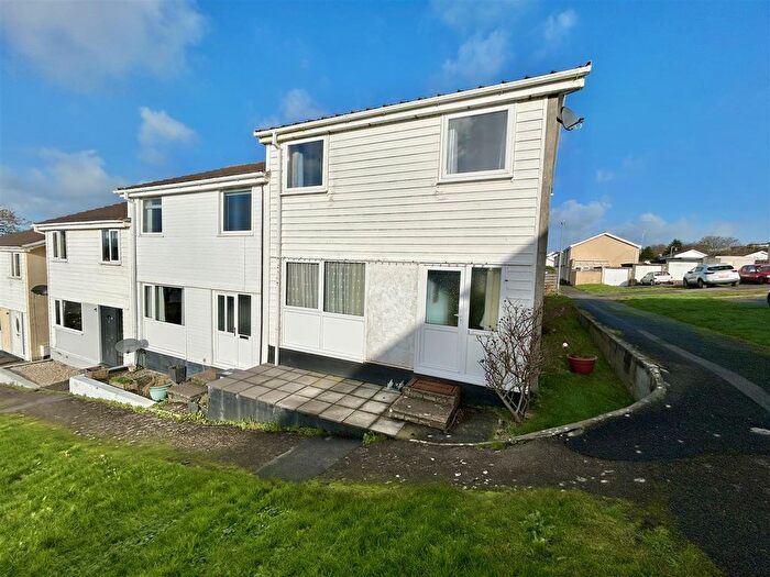 3 Bedroom End Of Terrace House For Sale In Broad Walk, Helston, TR13