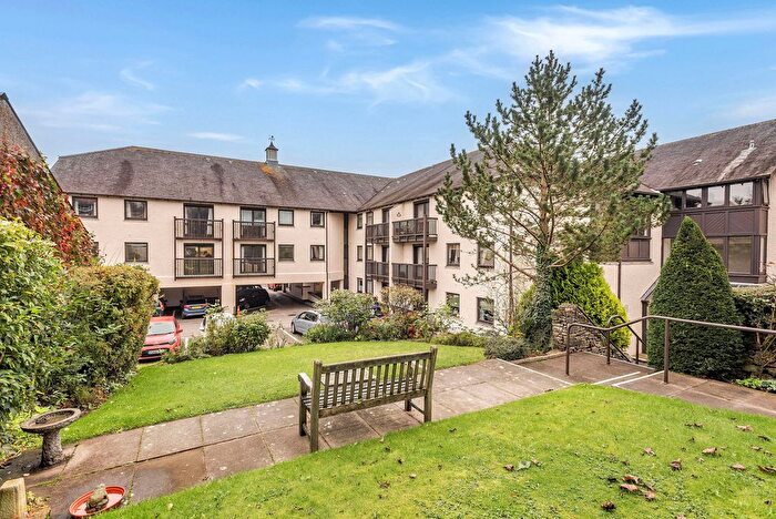 2 Bedroom Flat For Sale In Station Road, Arnside, LA5