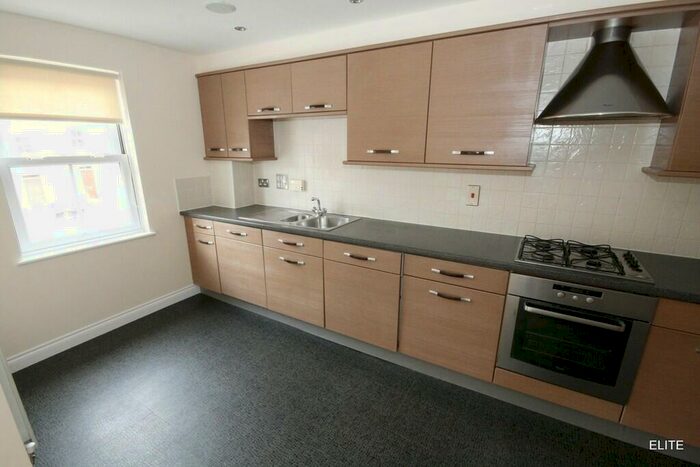 4 Bedroom Town House To Rent In Dalton Crescent, Sheraton Park, DH1