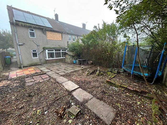 3 Bedroom End Of Terrace House For Sale In Windermere Road, Middleton, Manchester, M24
