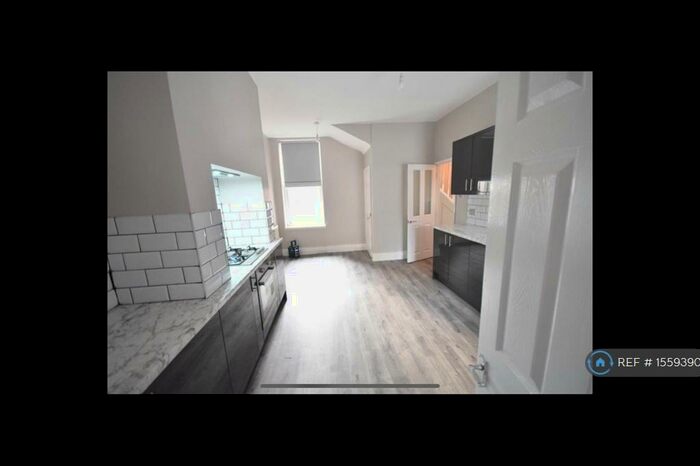 4 Bedroom Detached House To Rent In Victoria Road, Birkenhead, CH42