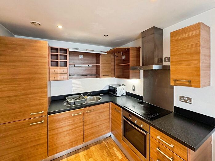 1 Bedroom Flat To Rent In Cartier House, The Boulevard, Leeds, West Yorkshire, LS10