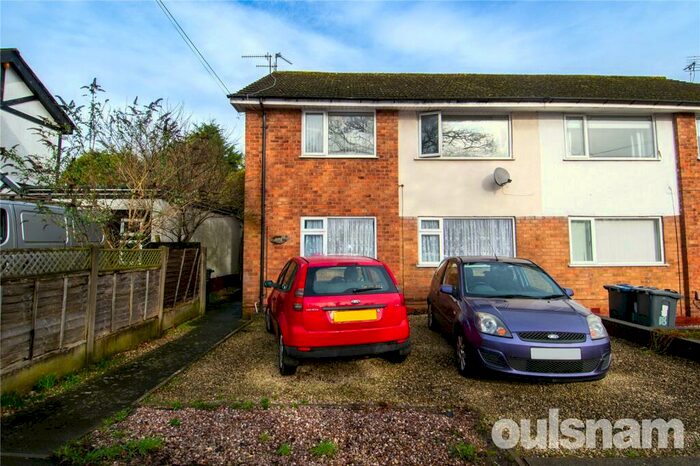 2 Bedroom Maisonette To Rent In Turves Green, Birmingham., West Midlands, B31