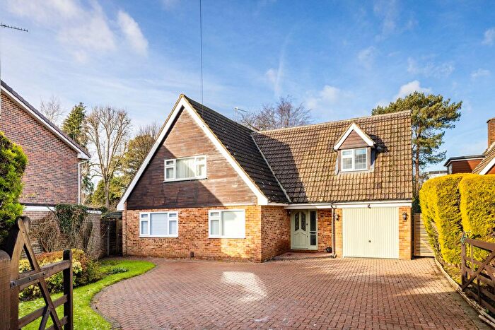 4 Bedroom Detached House For Sale In Matlock Road, Caterham, CR3