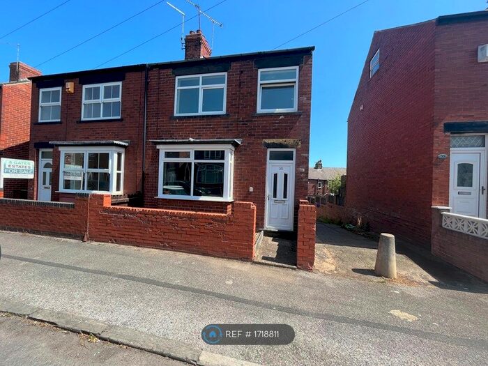 3 Bedroom Semi-Detached House To Rent In Clumber Street, Barnsley, S75