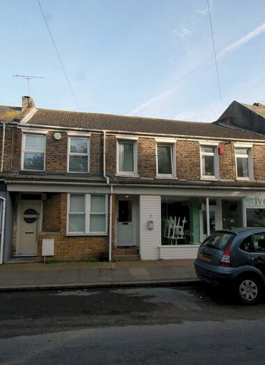 2 Bedroom Flat To Rent In Tivoli Road, Margate, CT9