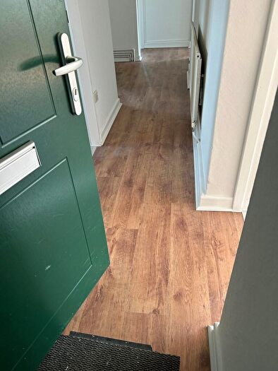 2 Bedroom Flat To Rent In Worcesters Avenue, Enfield, Greater London, EN1