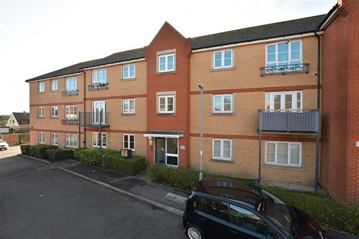 1 Bedroom Flat For Sale In Bridge Road, Wickford, Essex, SS11