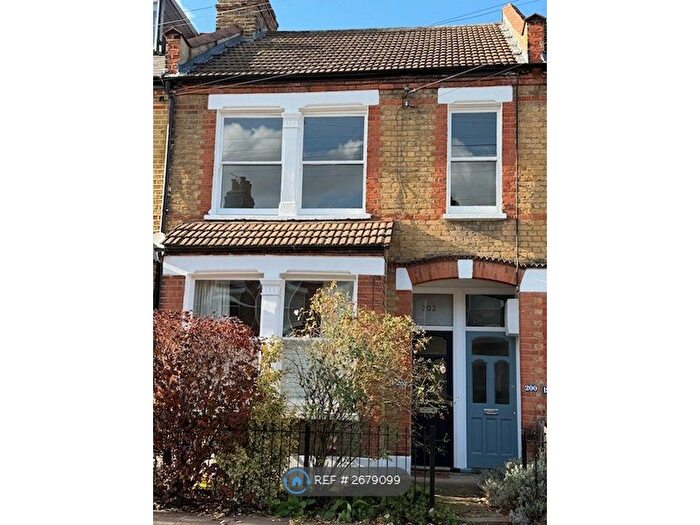 1 Bedroom Maisonette To Rent In Balvernie Grove, London, SW18