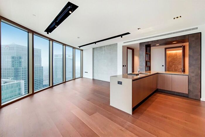 2 Bedroom Apartment To Rent In Park Drive, London, E14