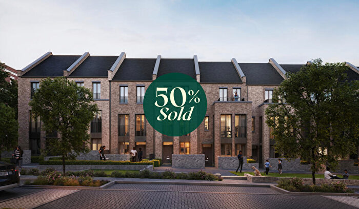 3 Bedroom House For Sale In Trinity Park, Woolwich, SE18