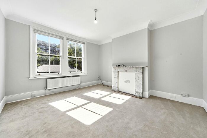 2 Bedroom Flat To Rent In Woodlands Park Road, London, SE10