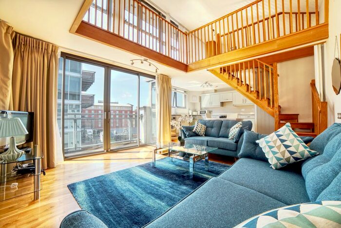 2 Bedroom Flat To Rent In Tanner Street, London, SE1