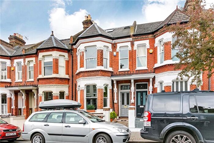 5 Bedroom House To Rent In Kelmscott Road, London, SW11
