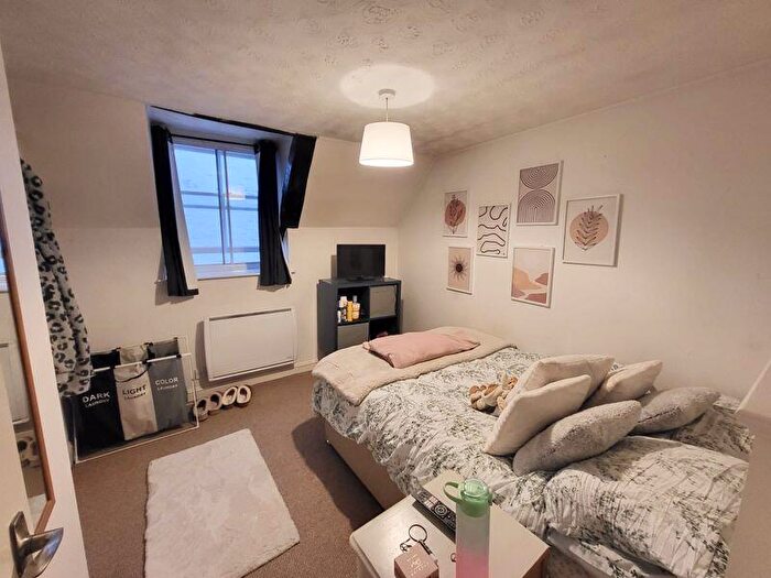 1 Bedroom Flat To Rent In High Street, Holt, NR25